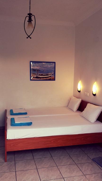 Rooms Ntontas Prinos  Bilik gambar